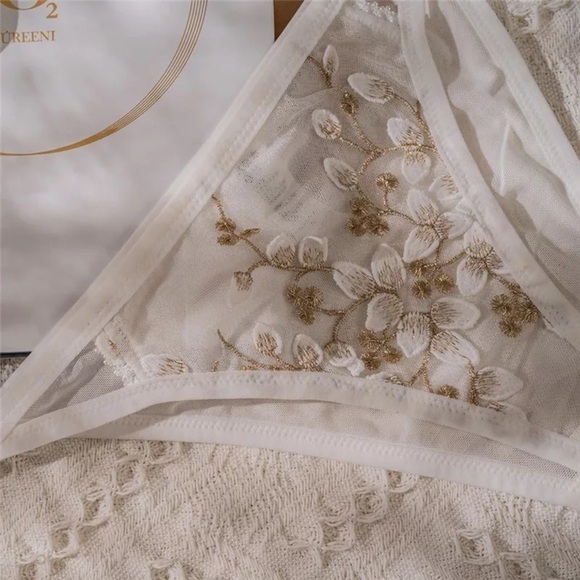 WHITE & gold embroidered panty - Picture 7 of 8